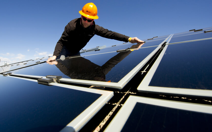 Solar panel cleaning in Croydon